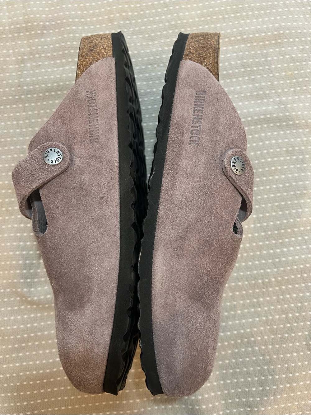 Birkenstock Women’s Suede Clog in taupe